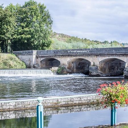 Entre Canal Et Vignes Bed and Breakfast Escolives-Sainte-Camille Εξωτερικό φωτογραφία