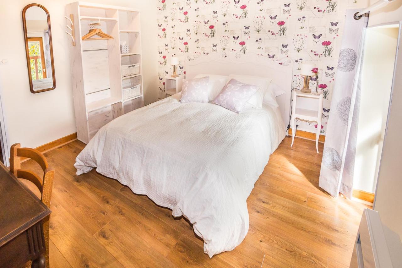 Entre Canal Et Vignes Bed and Breakfast Escolives-Sainte-Camille Εξωτερικό φωτογραφία