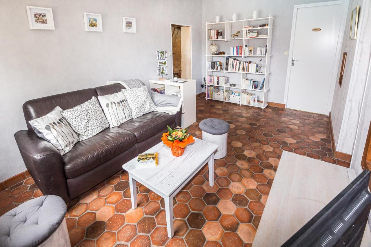 Entre Canal Et Vignes Bed and Breakfast Escolives-Sainte-Camille Εξωτερικό φωτογραφία